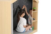Spiel- und Kuschelhaus mit Kind und Spiegel