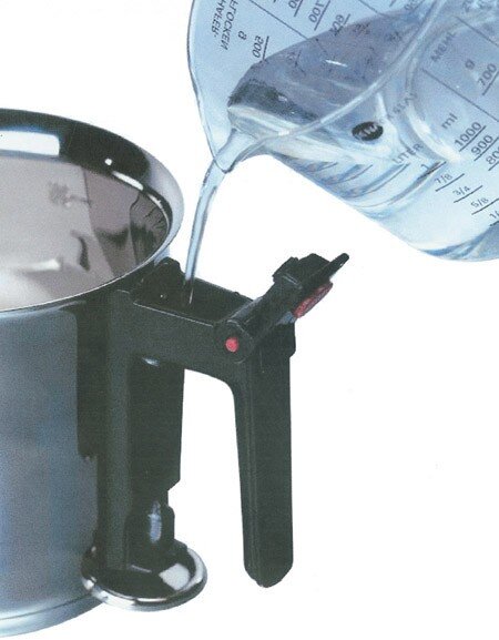 Simmertopf mit Ma&szlig;einteilung