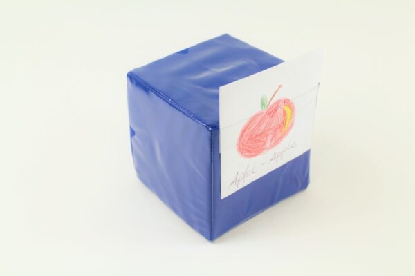W&uuml;rfel mit Taschen blau