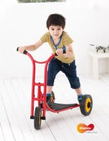 Roller mit R&uuml;cktritt